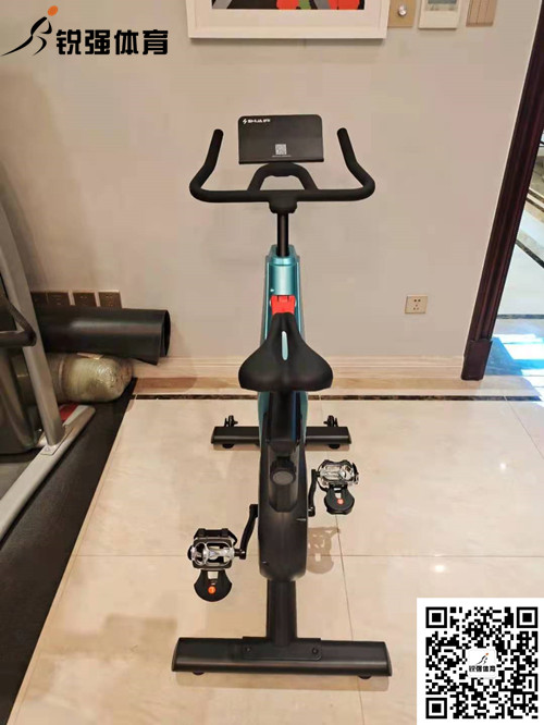 淄博某小(xiǎo)區(qū)業(yè)主選擇我們提供的(de)動感單車(chē)