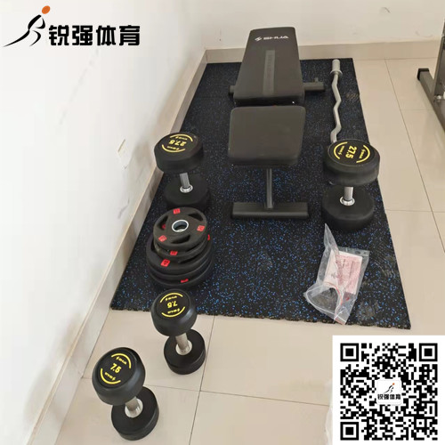 某小(xiǎo)區(qū)選擇的(de)力量器(qì)械-杠鈴